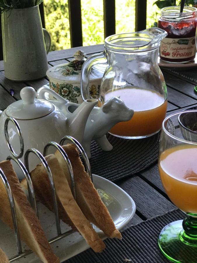 Le Peyrail Bed & Breakfast Les Leves-et-Thoumeyragues ภายนอก รูปภาพ