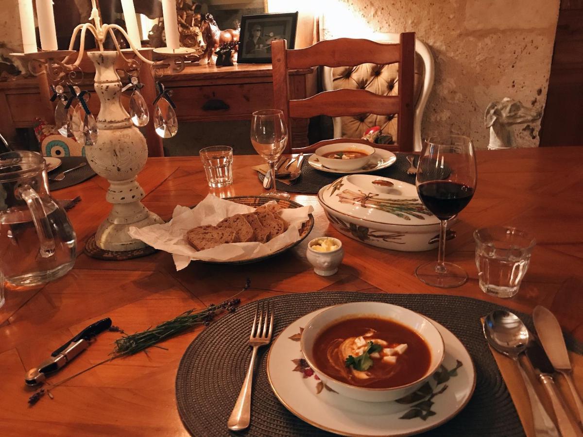 Le Peyrail Bed & Breakfast Les Leves-et-Thoumeyragues ภายนอก รูปภาพ