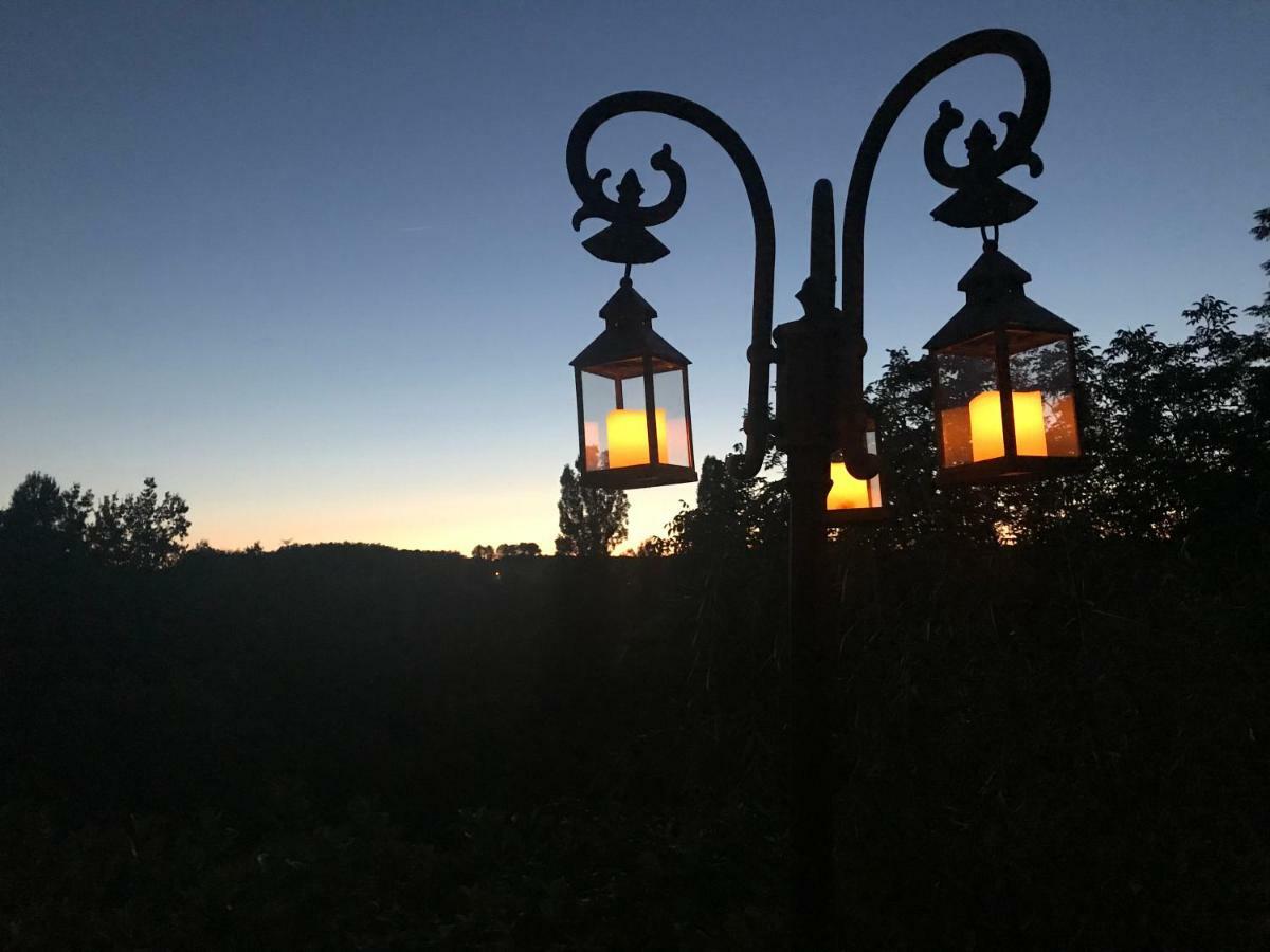 Le Peyrail Bed & Breakfast Les Leves-et-Thoumeyragues ภายนอก รูปภาพ