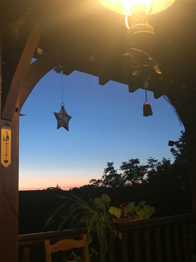 Le Peyrail Bed & Breakfast Les Leves-et-Thoumeyragues ภายนอก รูปภาพ